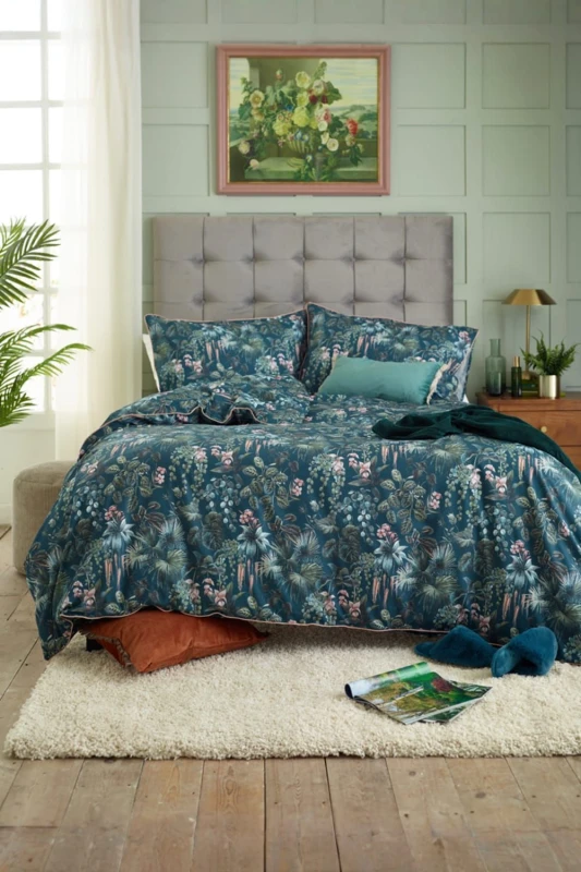 Image of Deyongs Deyongs Tropical Leaves Digitally Printed Duvet Cover Set - 100% Cotton Soft Piped Bedding Size: King Multi King Unisex 5054990142412