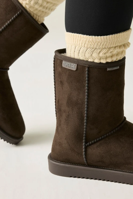 Image of Regatta Womens Risely Waterproof Fur Lined Boots in Brown Size: 6 Brown Female 6