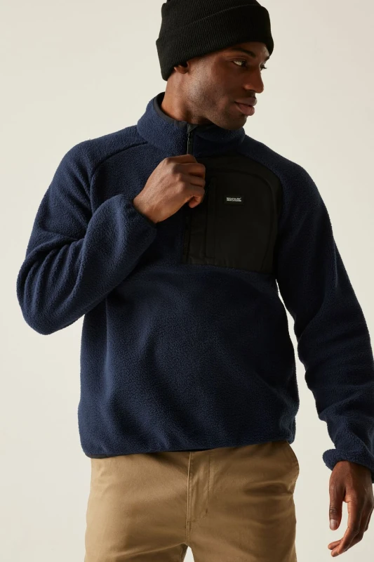 Image of Regatta Regatta Men Frankie Borg Half-Zip Insulating Fleece in Navy Size: Small Navy S Male 5063516104421