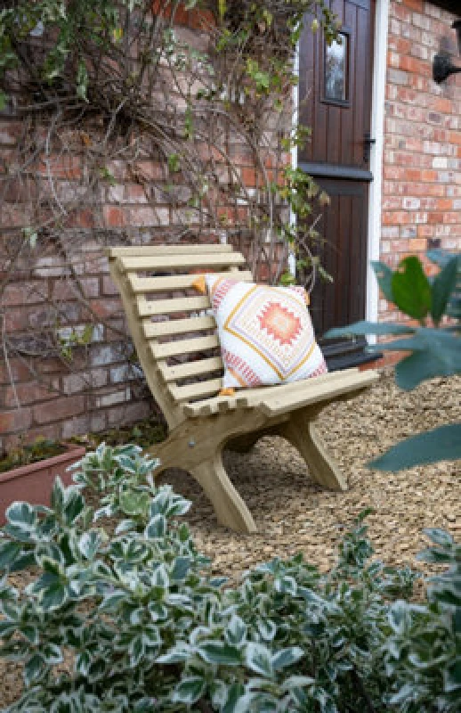 Image of Forest Kuba Curved Wooden Garden Chair 2'0 x 2'5 (0.60m x 0.74m)
