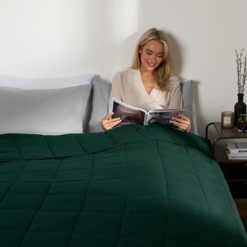 Image of OHS OHS Sensory Sleep Therapy Weighted Blanket in Dark Green Size: 150cm x 200cm Dark Green 150cm x 200cm Unisex 5027434192687
