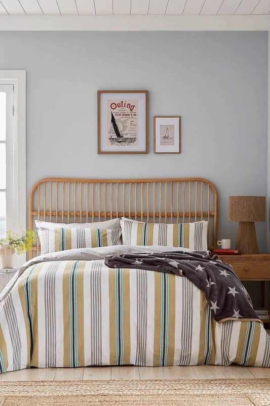 Image of Helena Springfield 'Huntington Stripe' Cotton Duvet Cover Set Size: Super King Multicolor Unisex Super King
