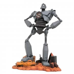 Image of Diamond Select Iron Giant Gallery PVC Figure - Superman Iron Giant