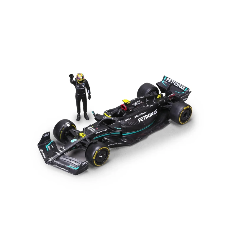 Image of 1:24 F1 Mb W14 2023 With Driver Figure Hamilton 1019679