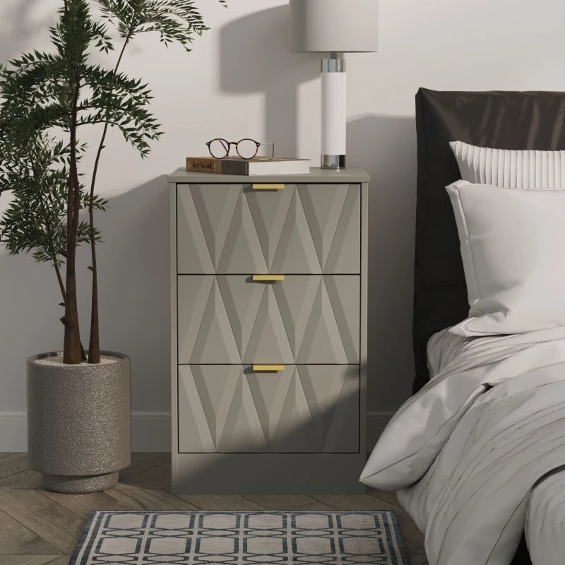 Image of Ready Assembled 2 U Washington 3 Drawer Bedside (Ready Assembled) in Grey Size: Small Grey Unisex Small