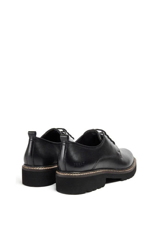 Image of Pod Womens Kris Shoe in Black Size: 5 Black Female 5