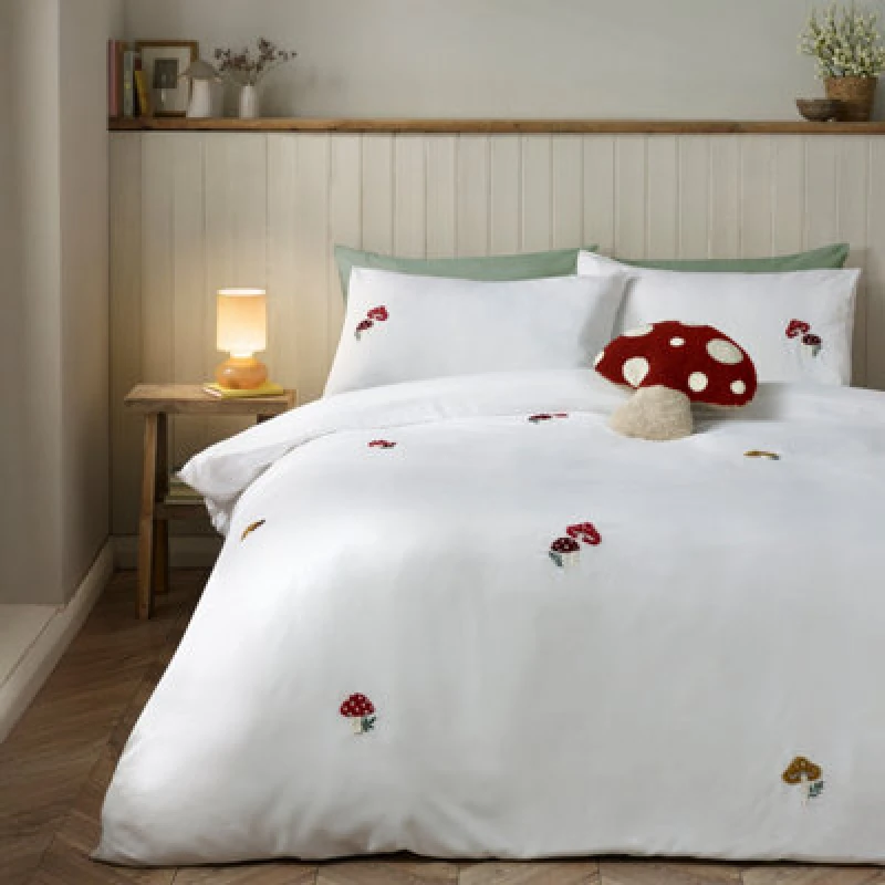 Image of Catherine Lansfield Woodland Crochet Embroidered Double Duvet Cover Set With Pillowcases White