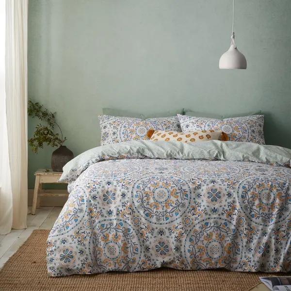 Image of Pineapple Elephant Safiya Mandala Green Duvet Cover and Pillowcase Set Green