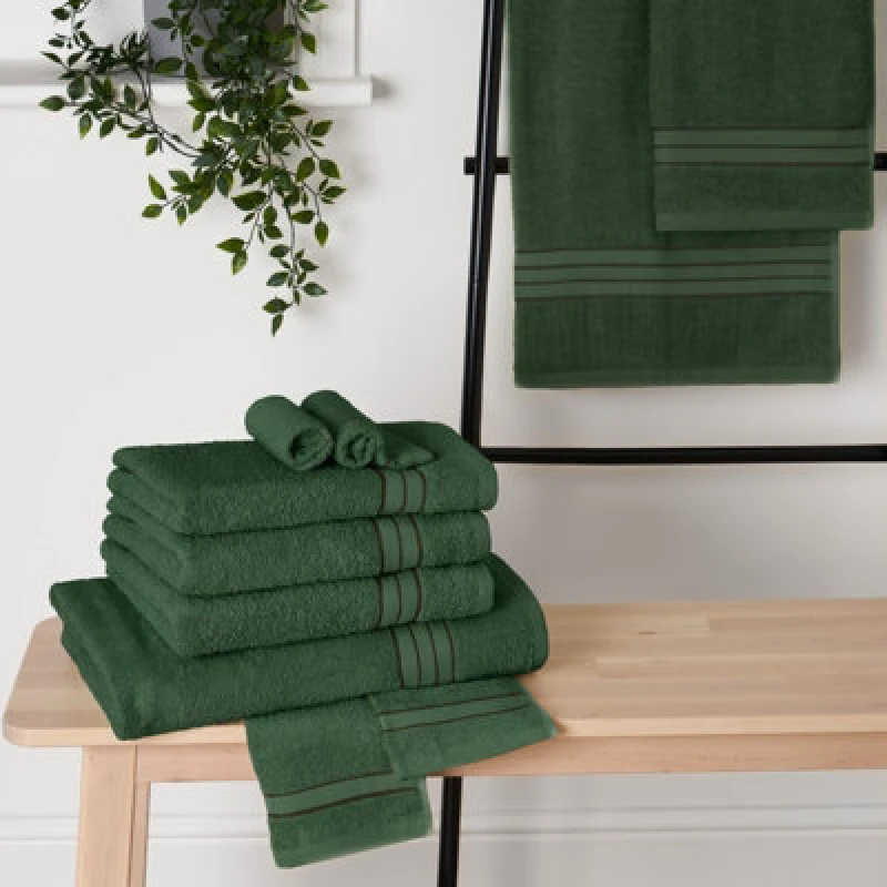 Image of OHS OHS Luxury 100% Cotton Face Cloth Bathroom Towel in Dark Green Size: Face Towel Dark Green Face Towel Unisex 5027434158591