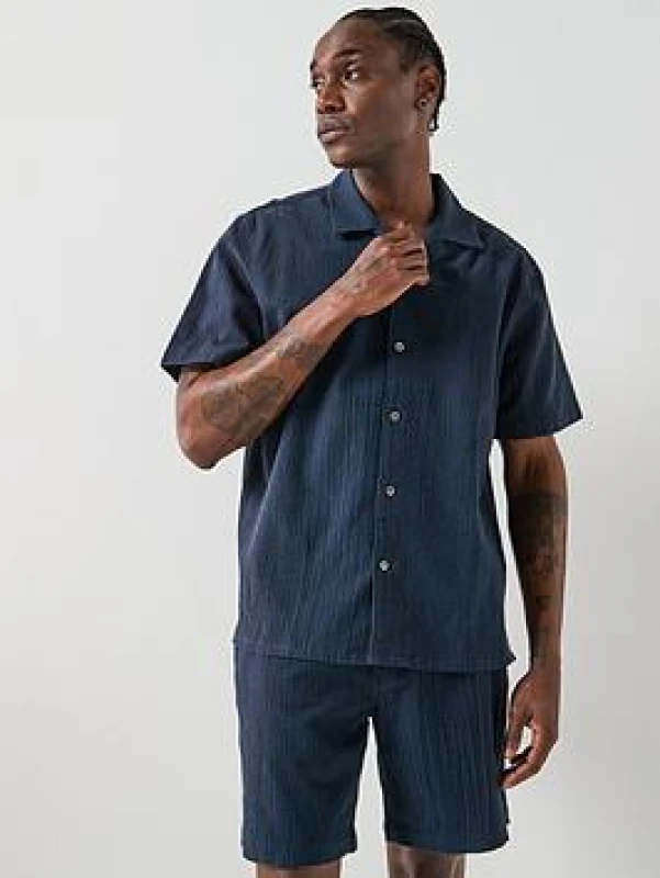 Image of Levis Sunset Short Sleeved Shirt Navy XL