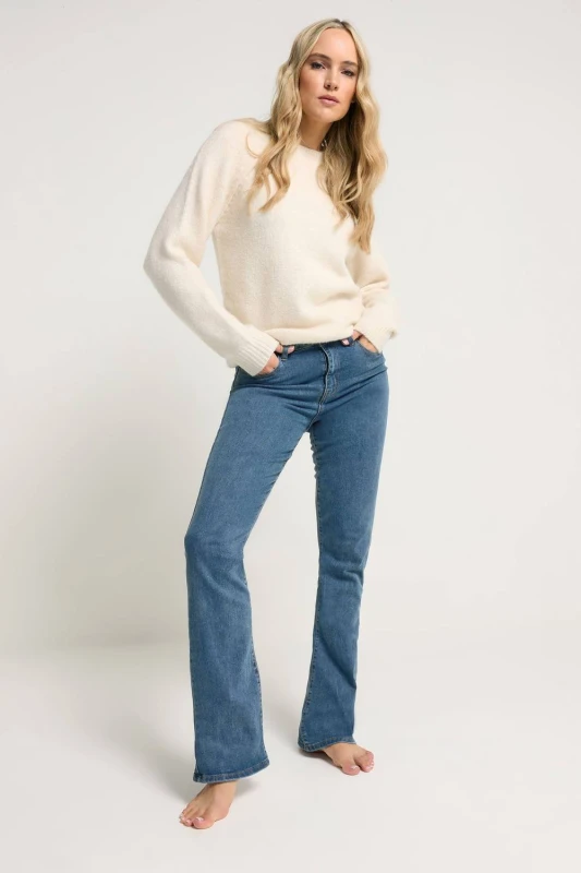 Image of Long Tall Sally Womens Tall Stretch Bootcut Jeans in Mid Blue Size: 14XL Mid Blue Female 14XL