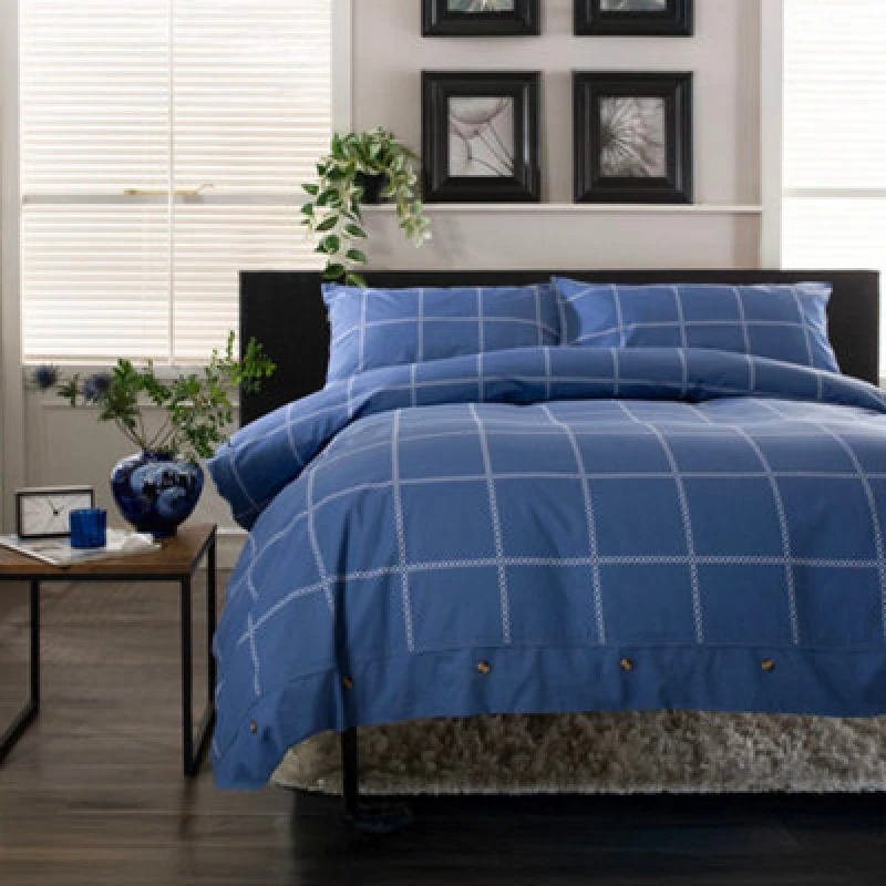 Image of The Lyndon Company The Lyndon Company Crossley Heath Duvet Set - 100% Cotton with Piped Cuffs & Button Detail in Blue Size: King Blue King Unisex 50
