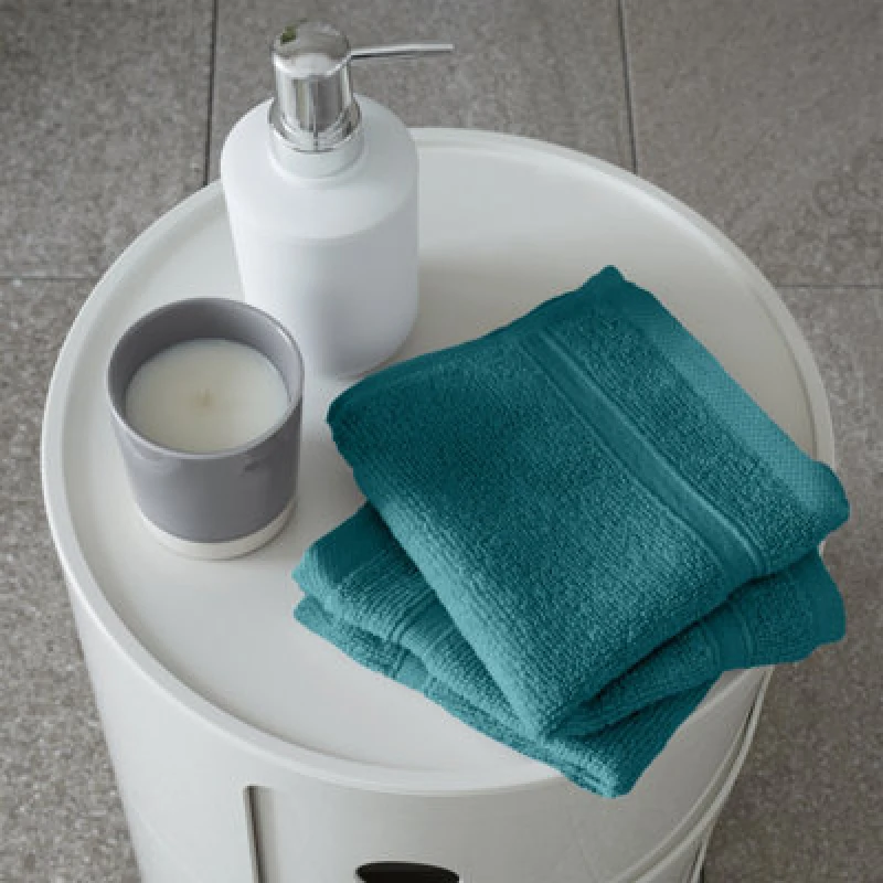 Image of Catherine Lansfield Catherine Lansfield 'Zero Twist' Face Cloth Pair in Teal Size: Face Towel Teal Face Towel Unisex 5057681135908