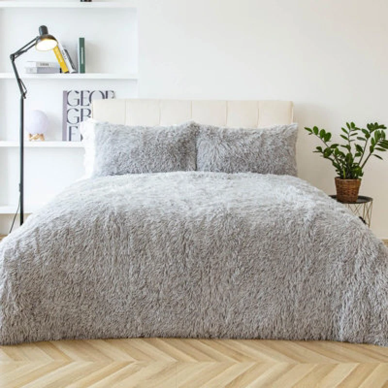 Image of OHS OHS Teddy Duvet Cover Set Bedding Soft Fleece Faux Fur Shaggy in Silver Size: Single Silver Single Unisex 5027434171767