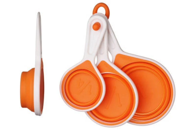 Image of Premier Housewares Set of Four Zing Silicone Measuring Cups Orange