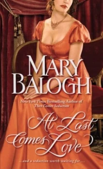 Image of At Last Comes Love by Mary Balogh Book