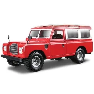 Image of 1:24 Land Rover Diecast Model