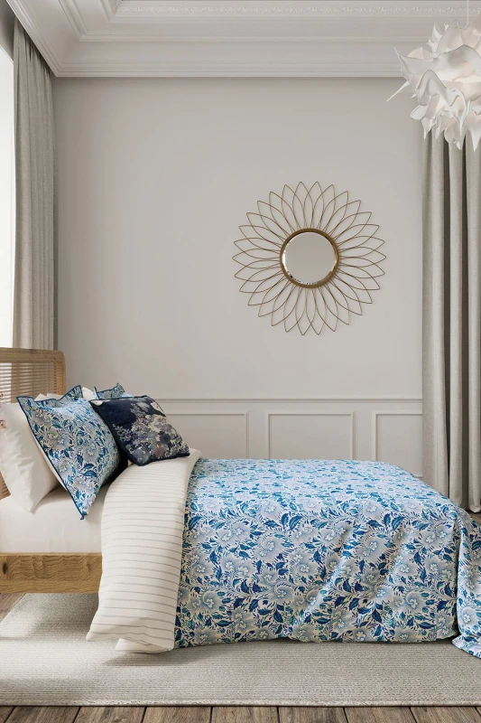 Image of V & A 'Ornamental Bloom' Cotton Duvet Cover Set in Indigo Size: Single Indigo Unisex Single