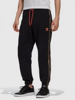 Image of adidas Originals Camo Sweatpant - Black, Size XS, Men