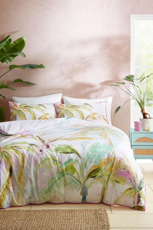 Image of Appletree 'Leilani' 100% Cotton Tropical Print Duvet Cover Set in Green Size: Super King Green Unisex Super King
