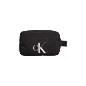 image of Calvin Klein Jeans Sport Essentials Washbag Cb - Black