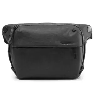 Image of Peak Design Everyday Sling Bag 6L V2 in Black