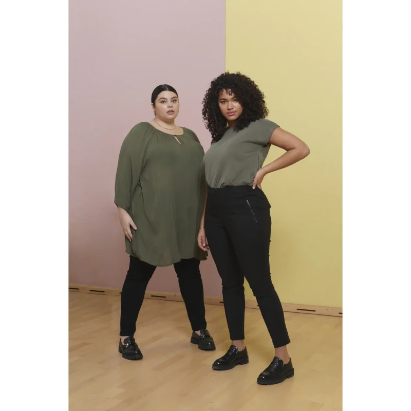 Image of KAFFE Curve 3/4 Sleeve Tunic For Her KAFFE Curve Ami Vert Female 46