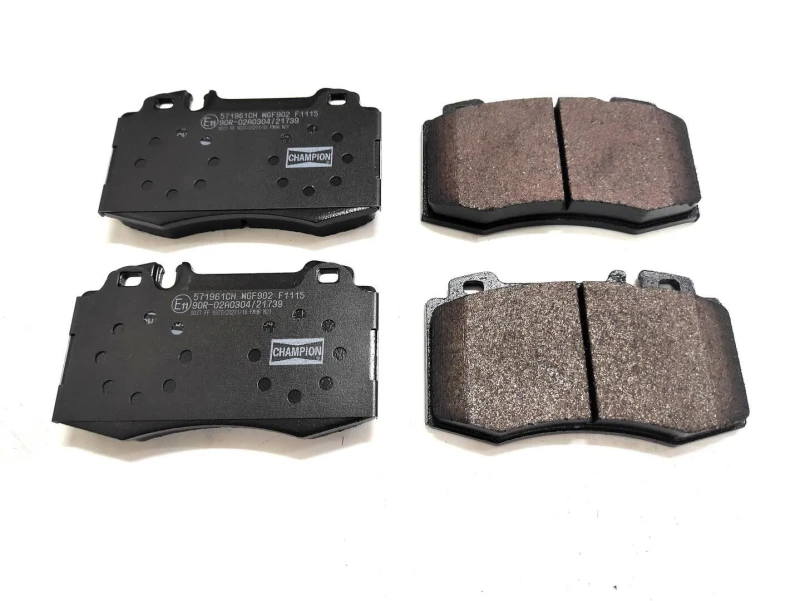 Image of Brake pad set CHAMPION 571961CH