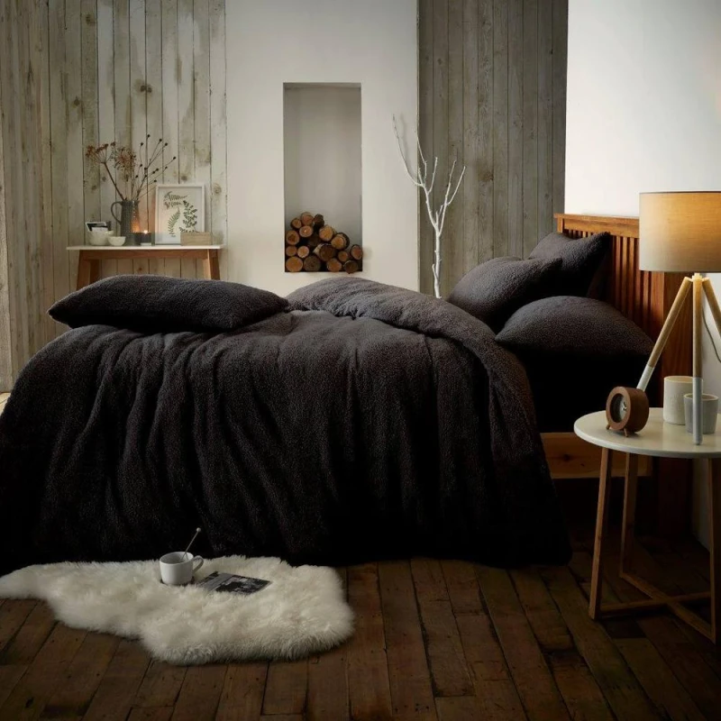 Image of Smart Living Smart Living Luxury Teddy Plain Duvet Cover and Pillowcase Set in Black Size: King Black King Unisex 5051346159148