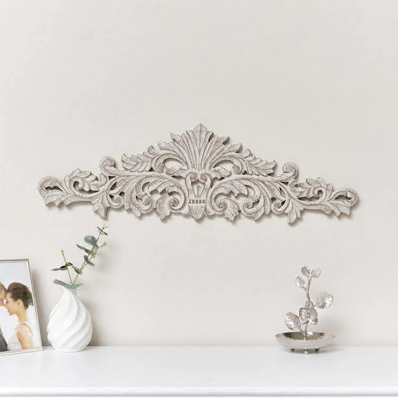 Image of Melody Maison Vintage White Distressed Fleur De Lys Wall Plaque White