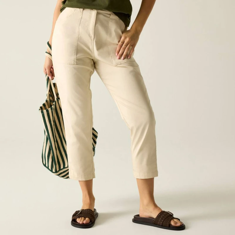 Image of Regatta Womens Shorebella Capri Trousers in Cream Size: 20 Cream Female 20