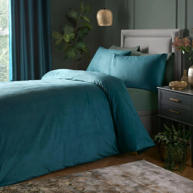 Image of Montrose Duvet Cover & Pillowcase Set