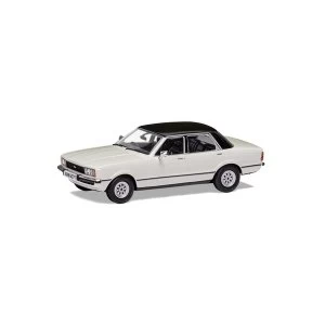 Image of Ford Cortina Mk4 2.0 GL Diamond White 1:43 Corgi Vanguard Model