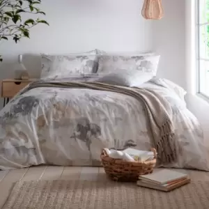 Image of Appletree Loft Edale Watercolour 100% Cotton Reversible Duvet Cover Set, Linen, King