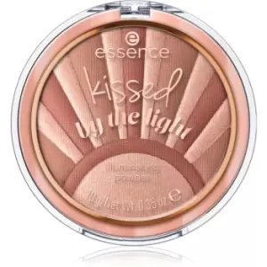 image of Essence Kissed By The Light Illuminating Powder 02