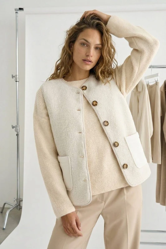 Image of Roman Womens Fleece Pocket Gilet in Ivory Size: 18 Ivory Female 18