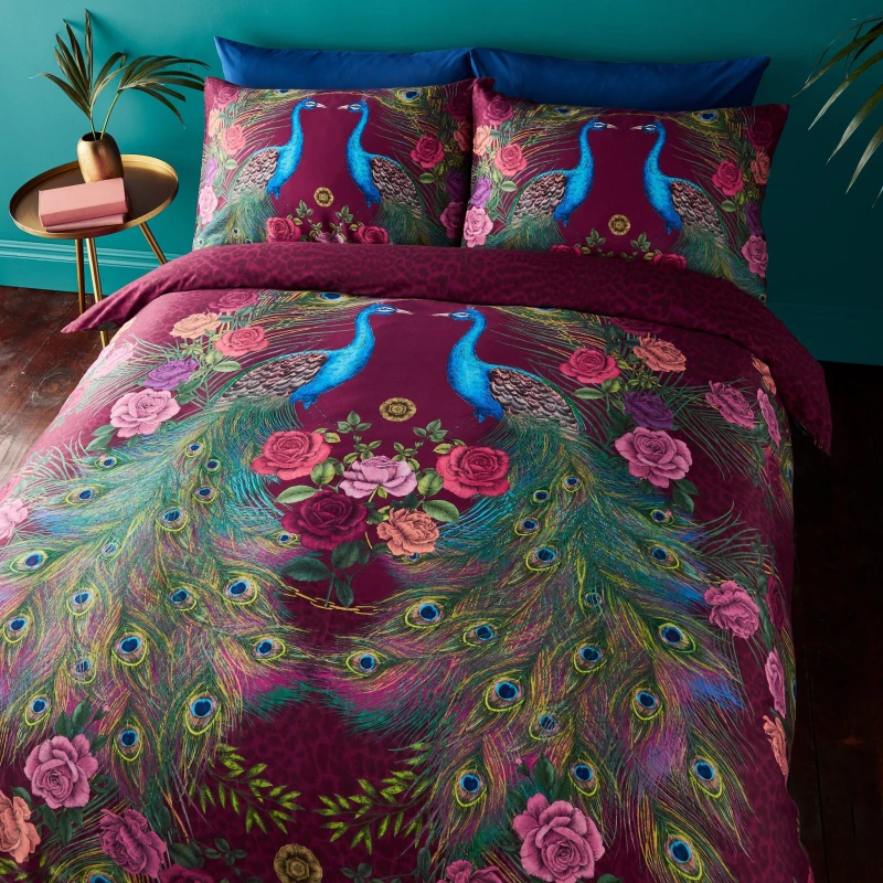 Image of Matthew Williamson Xanadu Peacock 200TC Cotton Sateen Duvet Cover Set Plum unisex Super King
