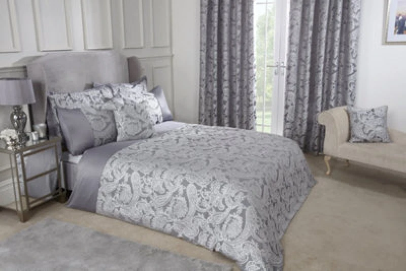 Image of New Edge Blinds Cavendish Duvet Set in Grey Size: King Grey Unisex King