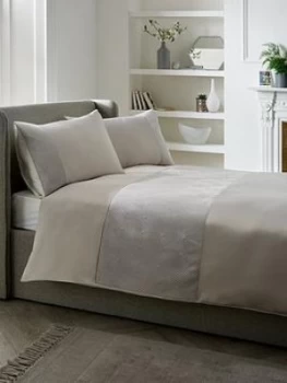 Image of Bailey Pinsonic Panel Duvet Set - Sb