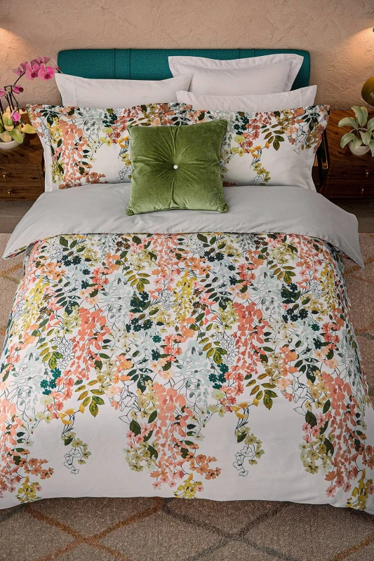 Image of Ted Baker 'Wisteria' Cotton Sateen Duvet Cover Set Size: Super King Multi Color Super King Unisex 5016709728515