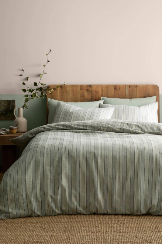 Image of Appletree 'Yarn Dyed Woven Wide Stripe' Woven Duvet Cover Set in Green Size: Single Green Unisex Single