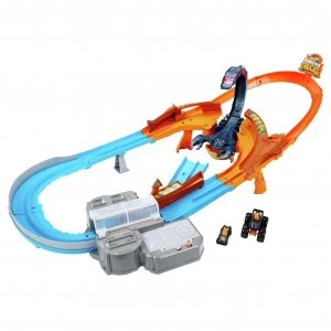 Image of Hot Wheels Monster Trucks Scorpion Raceway