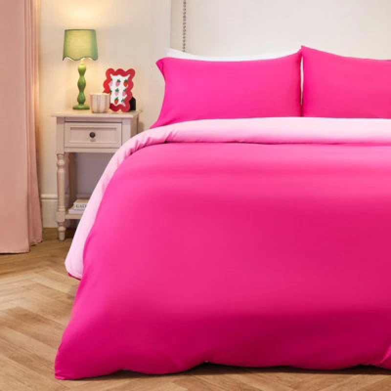 Image of OHS OHS Plain Reversible Duvet Cover With Pillowcase Set in Bright Pink Size: Single Bright Pink Single Unisex 5027434220953