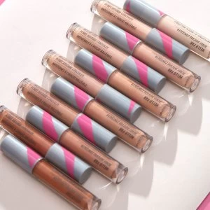 image of First Aid Beauty Hello FAB Bendy Avocado Concealer 4.8g (Various Shades) - Cocoa