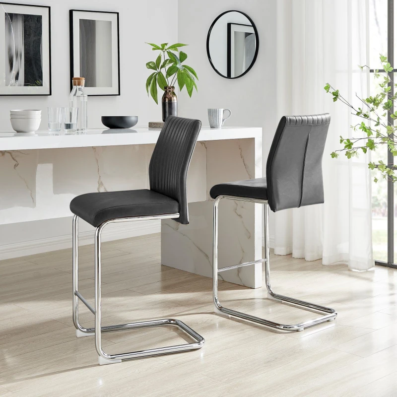 Image of FurnitureboxUK FurnitureboxUK Lorenzo 2x Faux Leather & Silver Bar Chairs in Black One Size Unisex 5056784304334