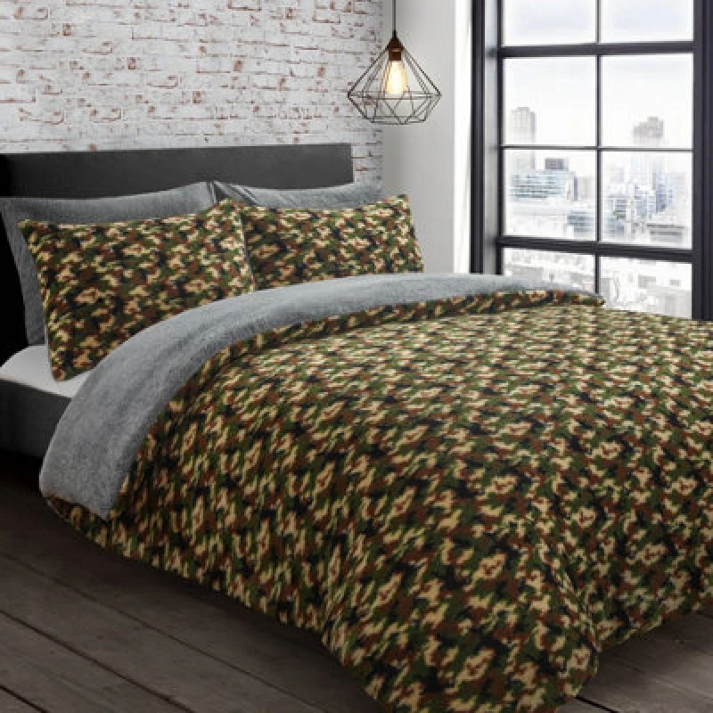 Image of Velosso Camouflage Teddy Fleece Duvet Cover & Pillowcase Set, Cosy And Warm Bed Linen, Button Enclosure, Machine Washable - Green