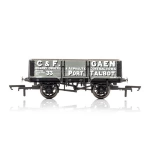 image of Hornby 5 Plank Wagon C&F Gean 33 Era 3 Model Train