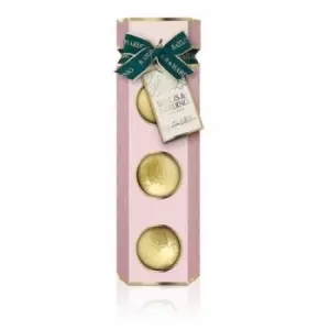 Image of Baylis & Harding Jojoba, Vanilla & Almond Oil Bath Fizzers 3pcs