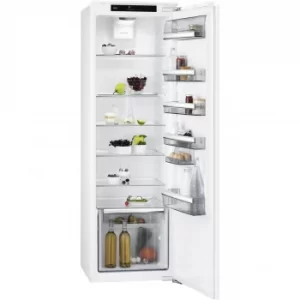 image of AEG SKE818E1DC 310L Integrated Fridge