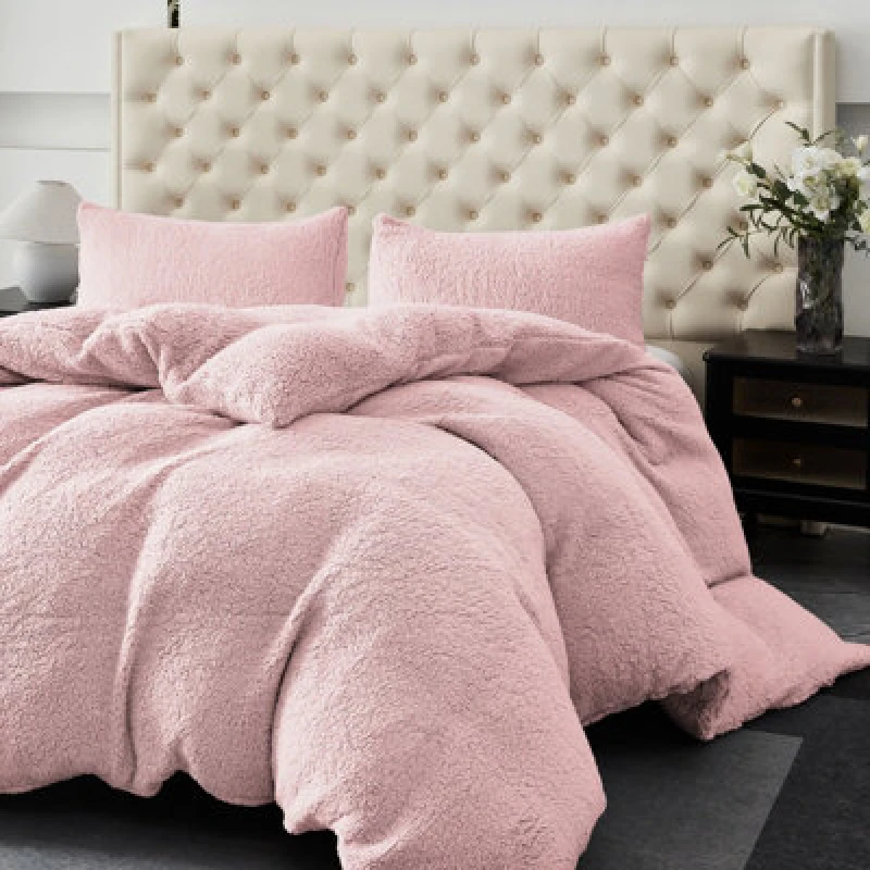 Image of Ezysleep Ezysleep Winter Warm Soft Teddy Fleece Duvet Set in Pink Size: Single Pink Single Unisex 0721545366443